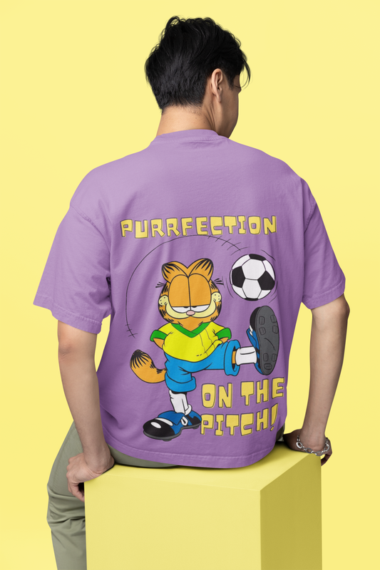 PURRFECTION ON THE PITCH OVERSIZED T-SHIRT