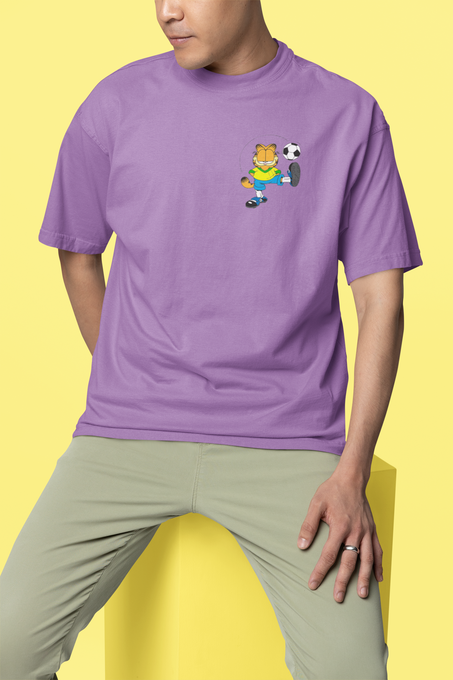 PURRFECTION ON THE PITCH OVERSIZED T-SHIRT