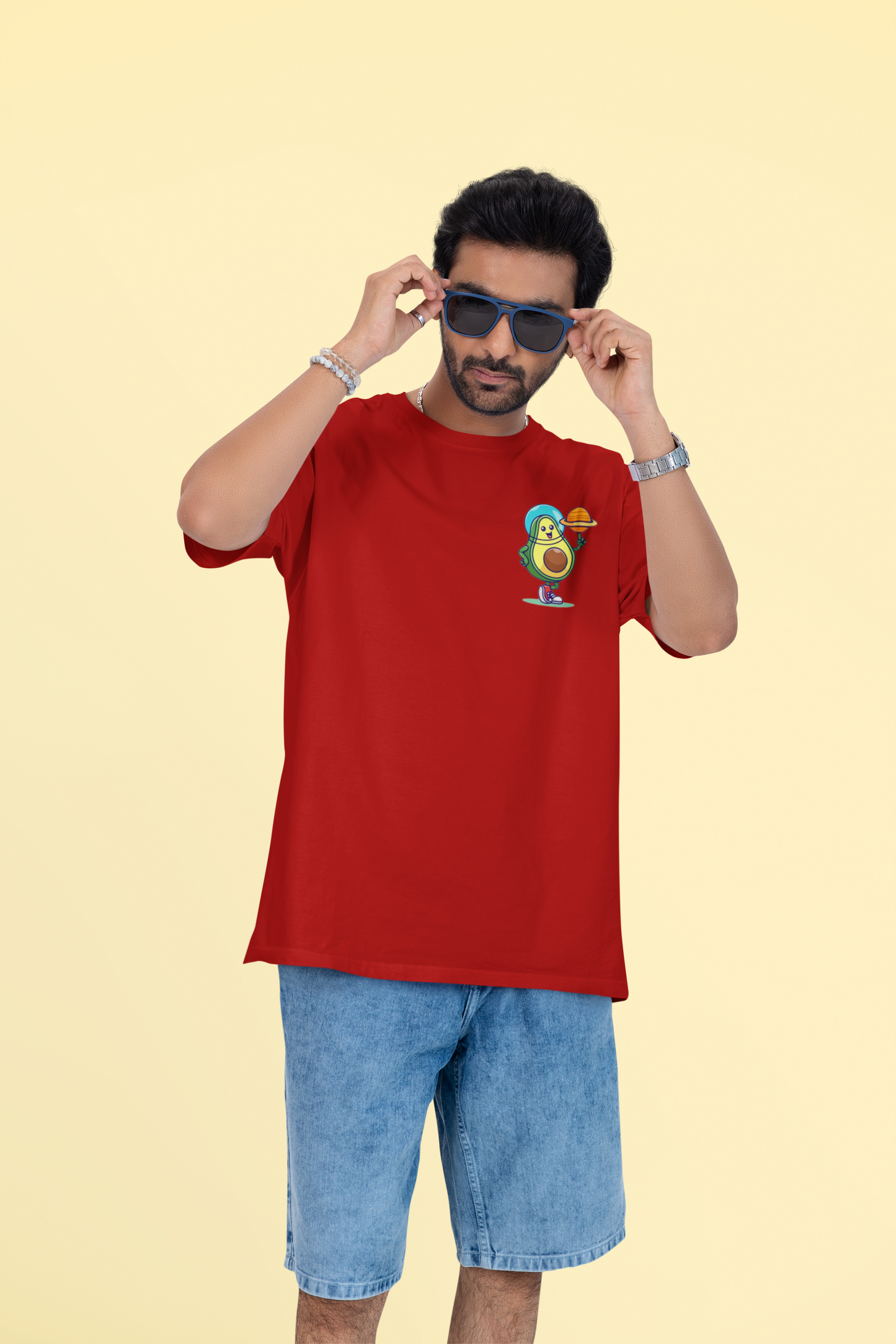 ASTRO AVACADO OVERSIZED T-SHIRT