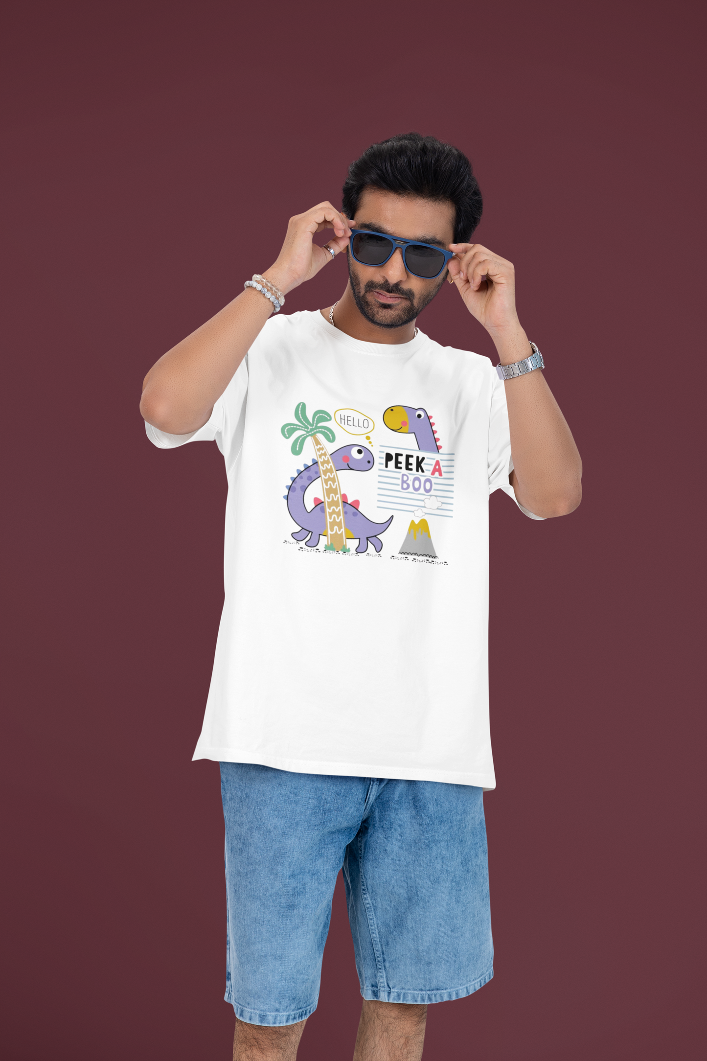 PEEK A BOO OVERSIZED T-SHIRT