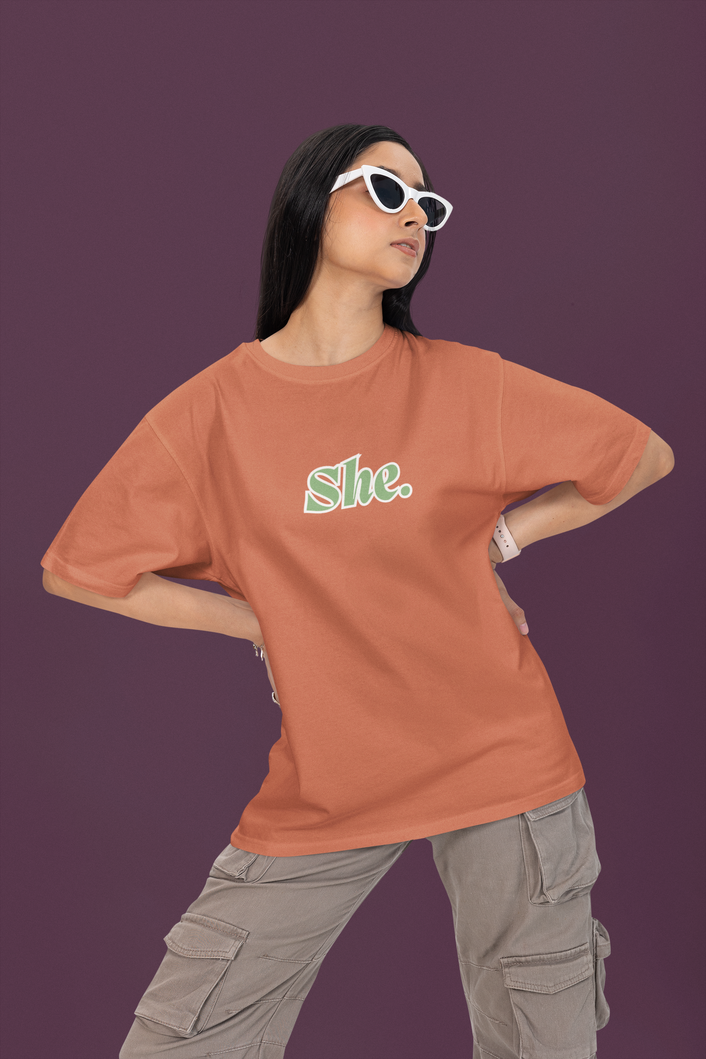 SHE OVERSIZED T-SHIRT